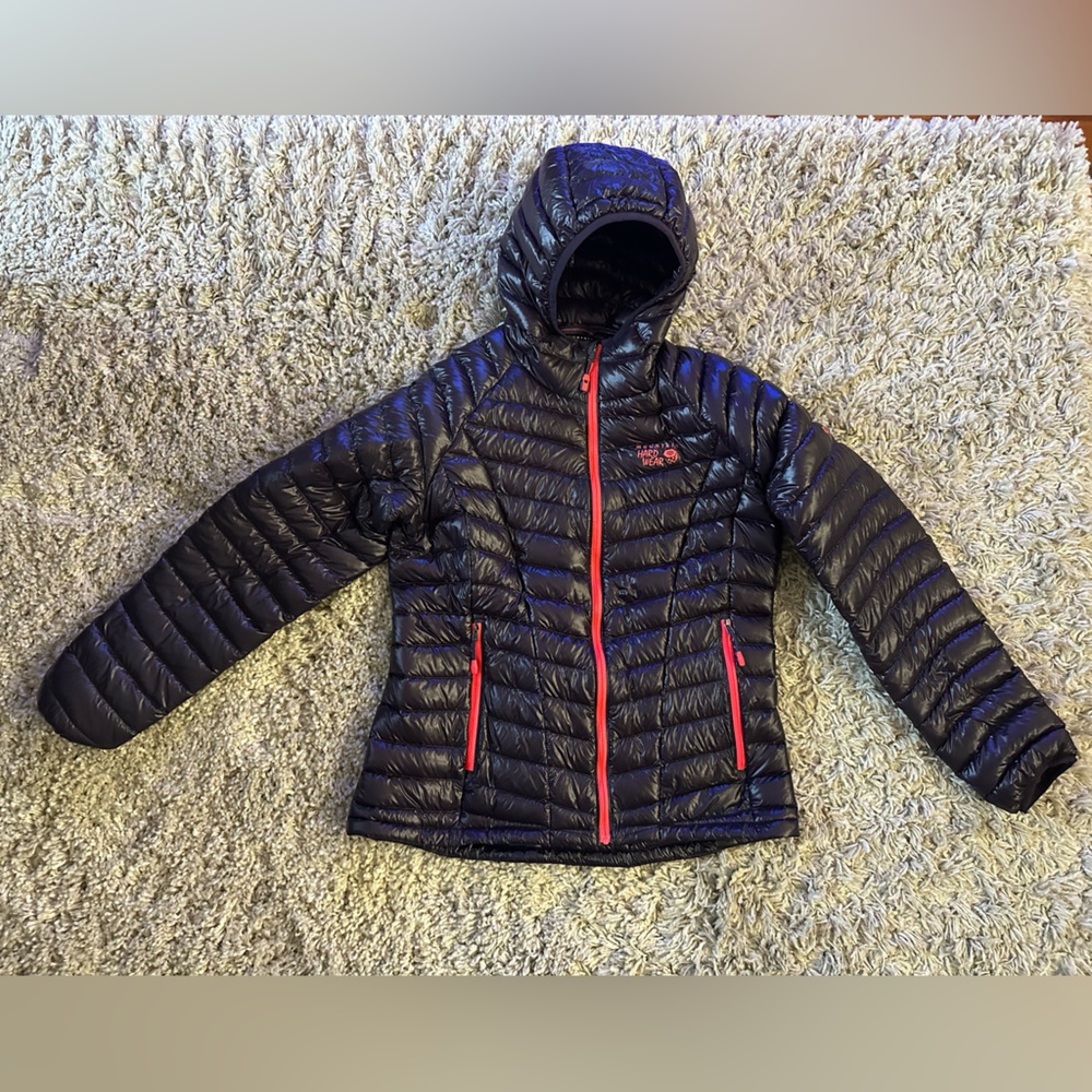 Mountain hardware ghost whisper down jacket women’s medium with hood